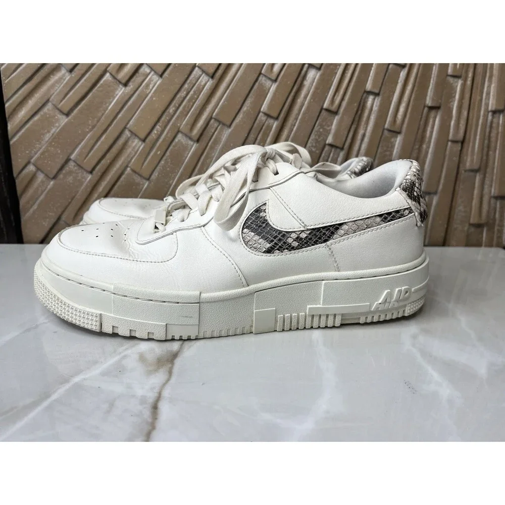 NIKE W AF1 PIXEL SE AIR FORCE 1  S White Leather CV8481-101 sz 11 Shoes Sneakers